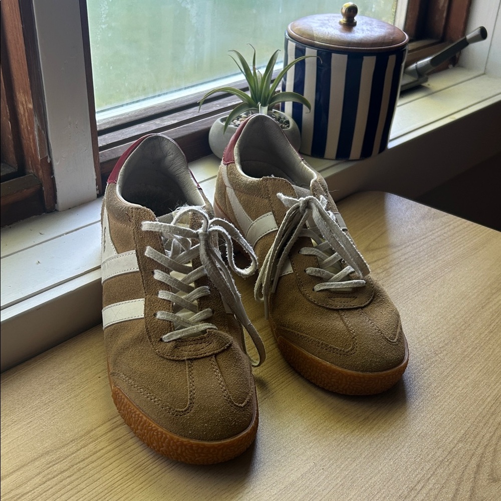 Gola Brown and White Suede Athletic Shoes